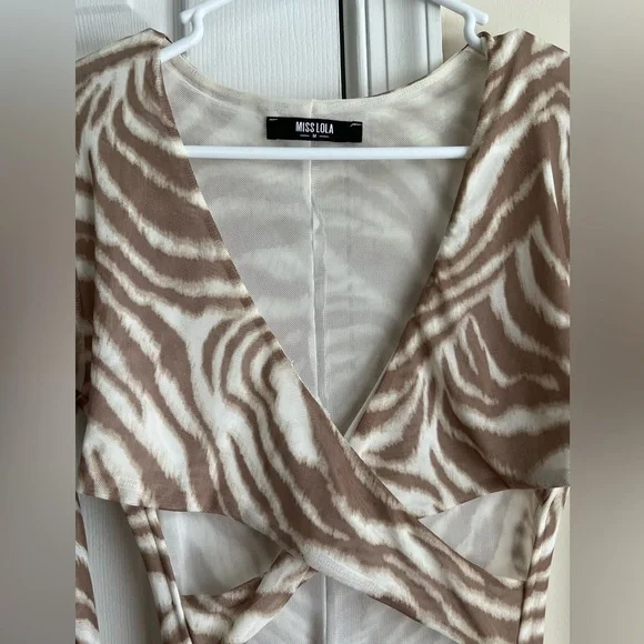 Miss Lola Tan & White Zebra Print Cut Out Mesh Mini Dress Medium - Picture 4 of 9